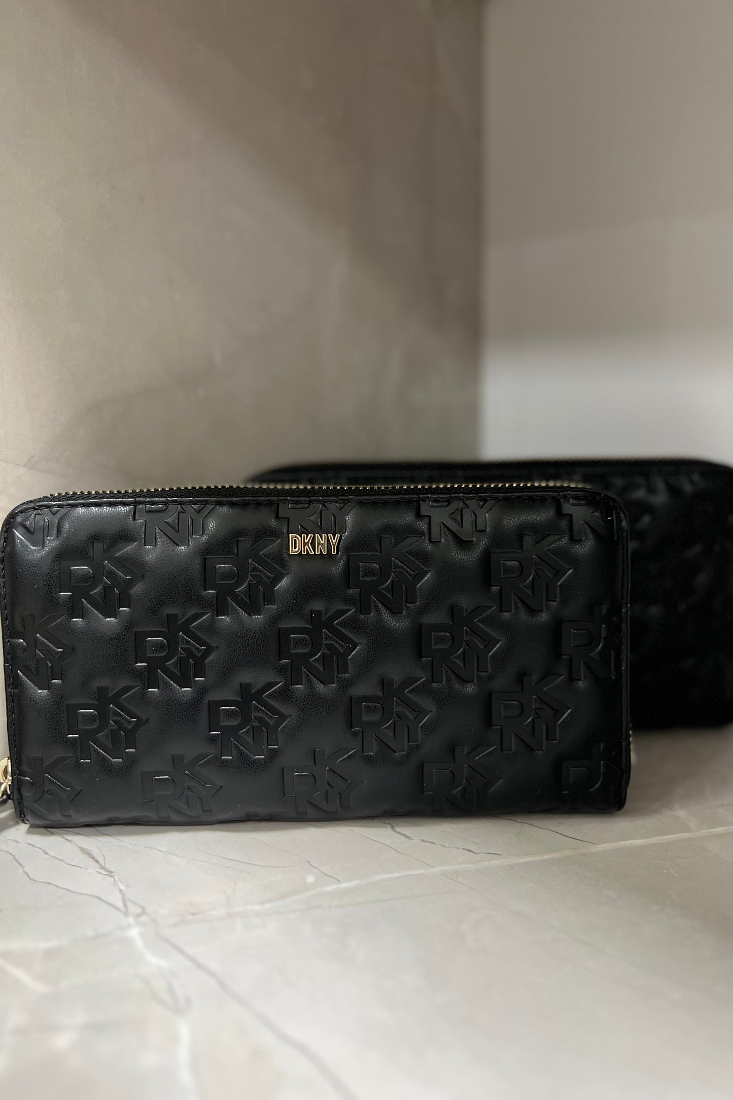 DKNY Vela Wallet